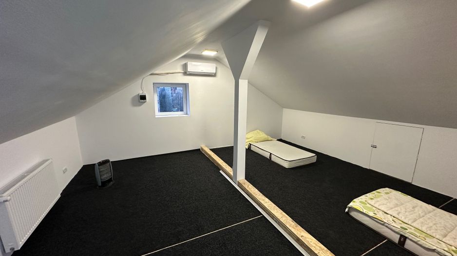 Cladire pretabila spațiu birouri/ clinica - Poză 45