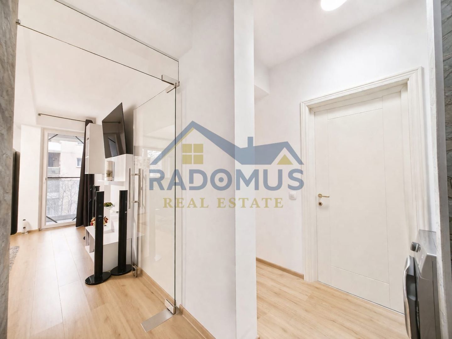 Apartament 2 camere - 2019 -  Cartier 9 Mai - Mobilat - Utilat - Poză 4