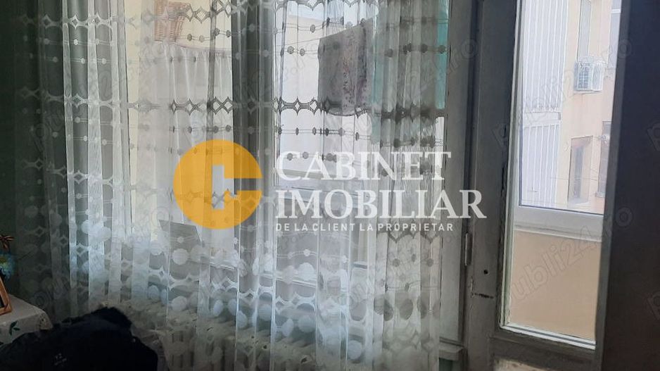 2 CAMERE - PODU ROS - NECESITA RENOVARE - Poză 2