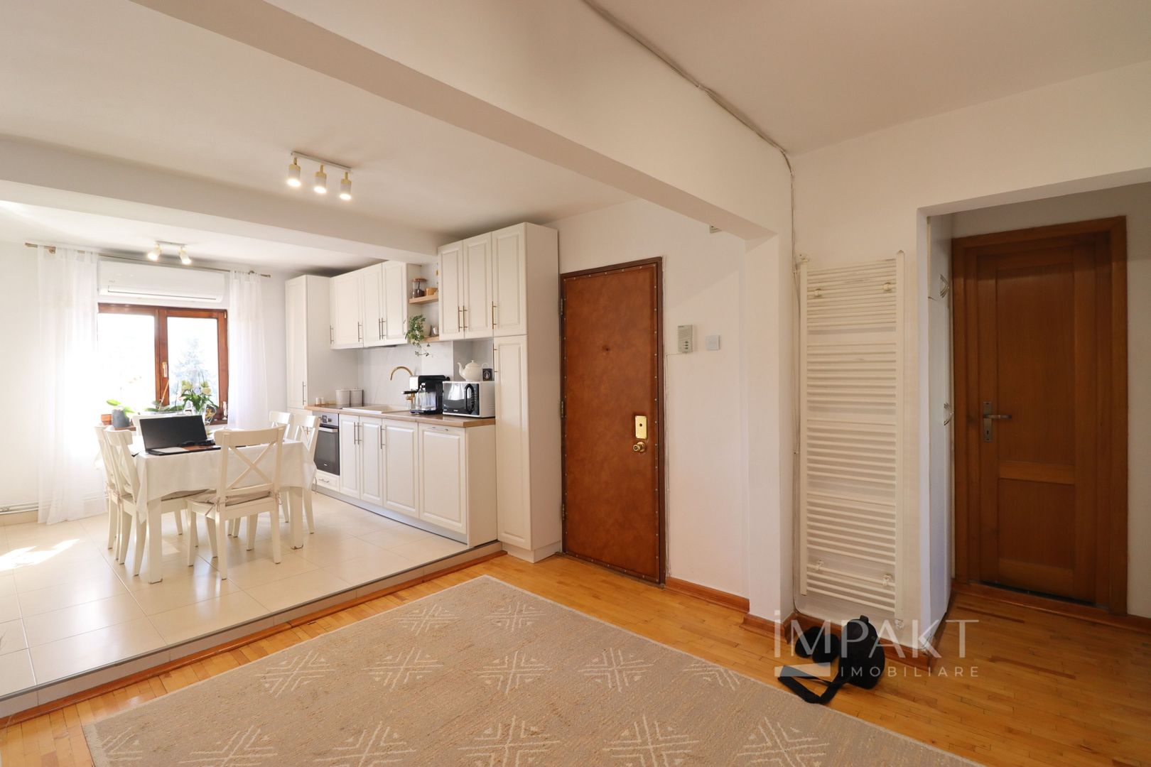 Apartament confort sporit cu  4 camere, zona The Office! - Poză 10