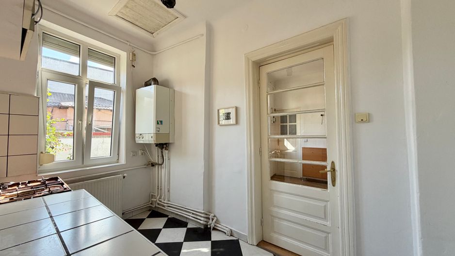 Parte de casă cu 3 camere, curte proprie și teren – Str. Ion Baiulescu - Poză 10