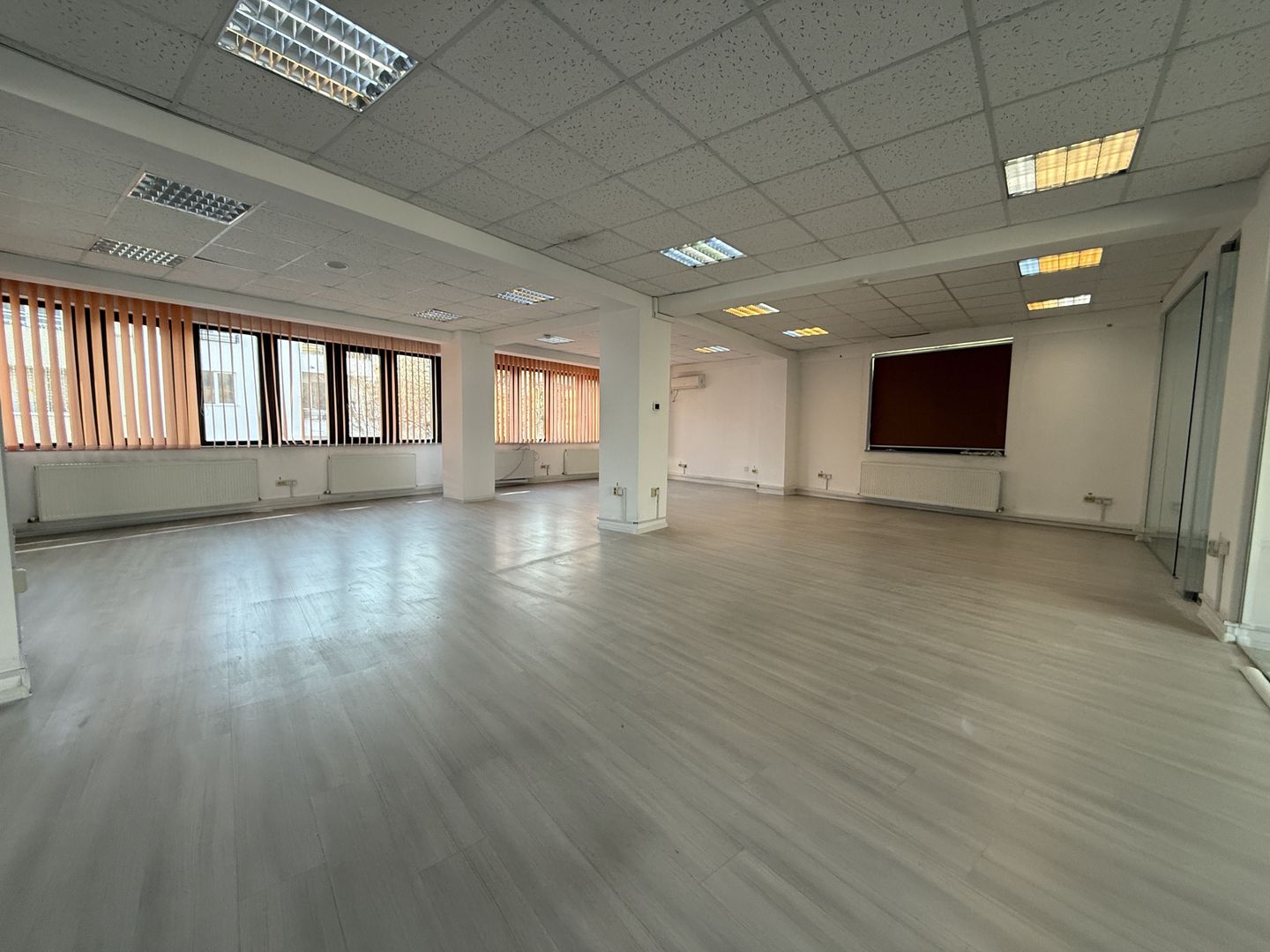 CLADIRE DE BIROURI P+4 ZONA COTROCENI - Poză 4