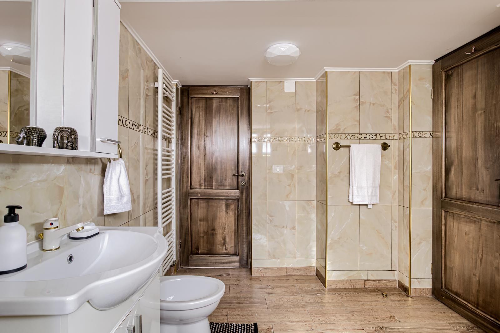 Apartament 3 camere zona Romanilor - Poză 8