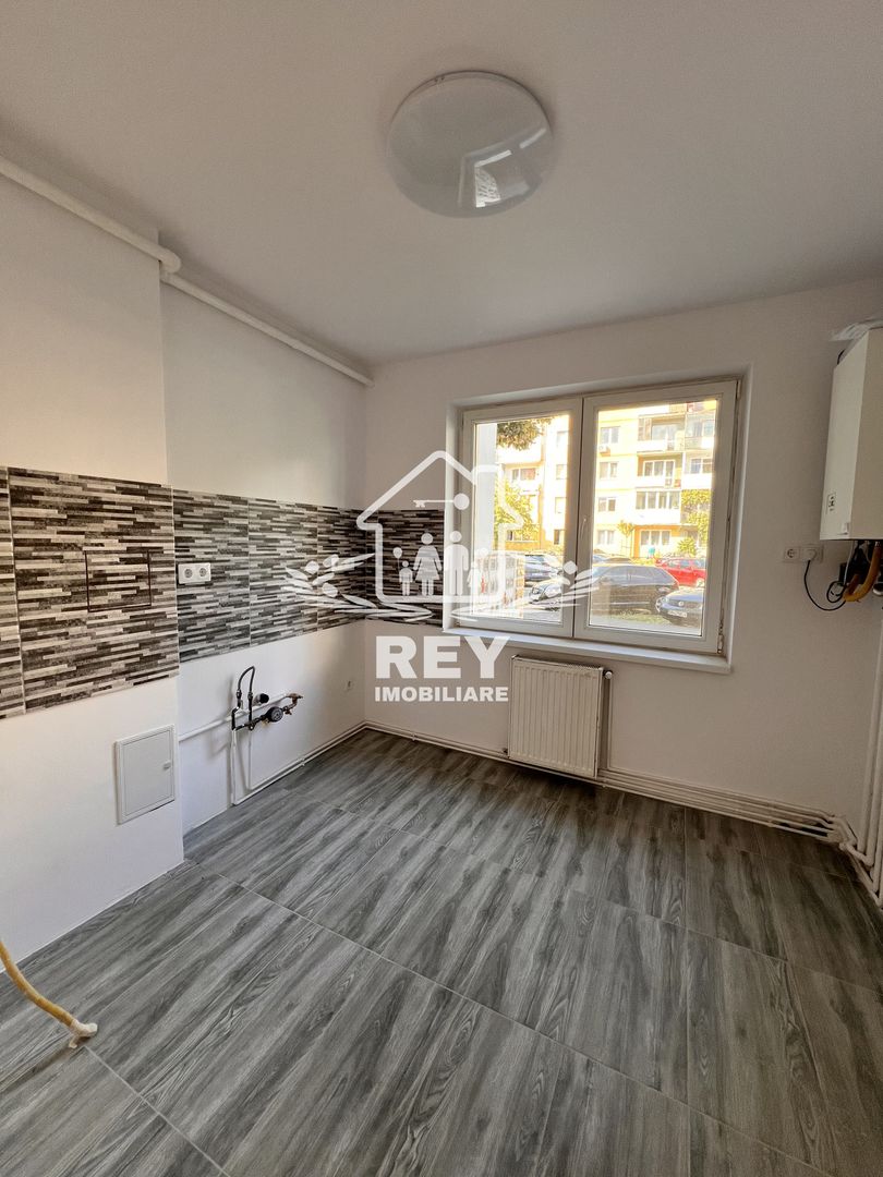 Apartament 2 camere semidecomandat de închiriat / Terezian / Parter - Poză 11