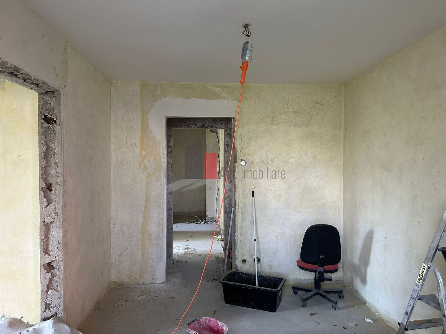 Apartament 3 camre Titan IOR de renovat - Poză 6