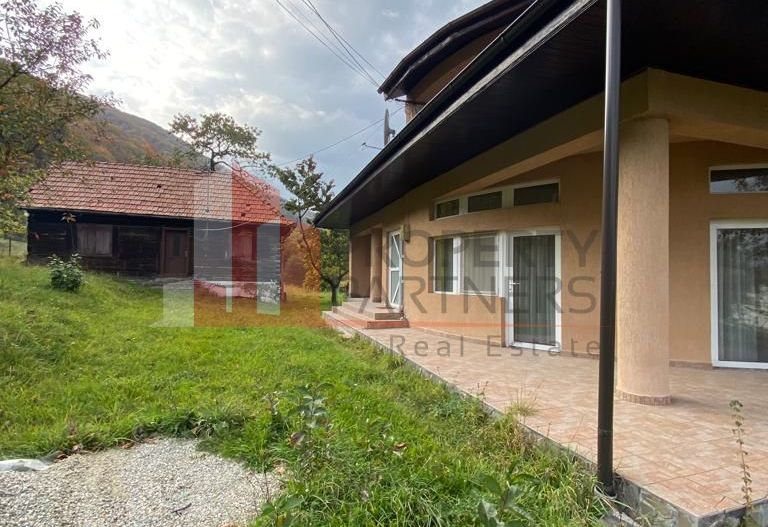 Casa + teren 1700 mp langa Padure Bran/ Predelut - Poză 10