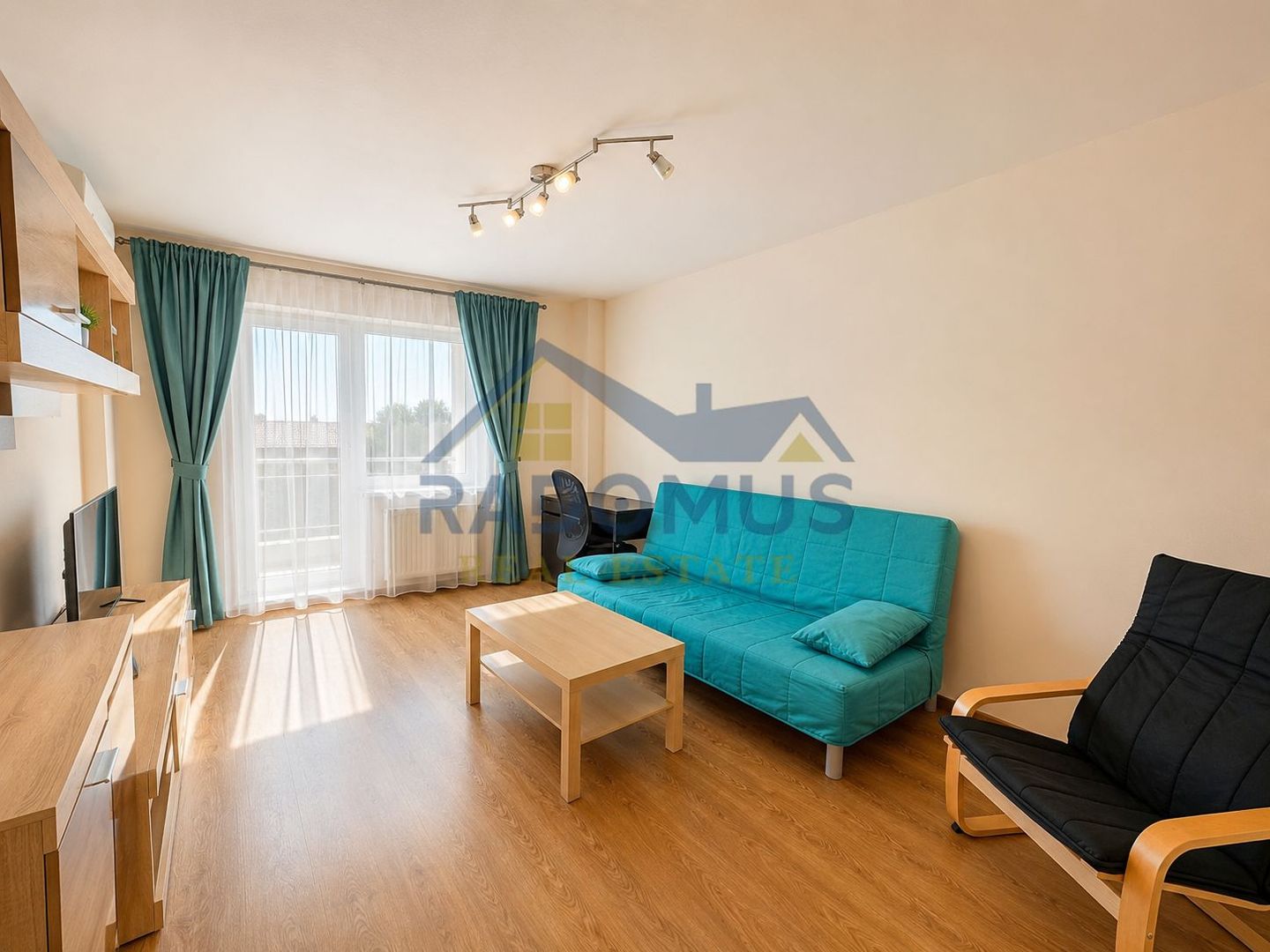Apartament 2 camere de închiriat | Republicii | 450 €/lună - Poză 1