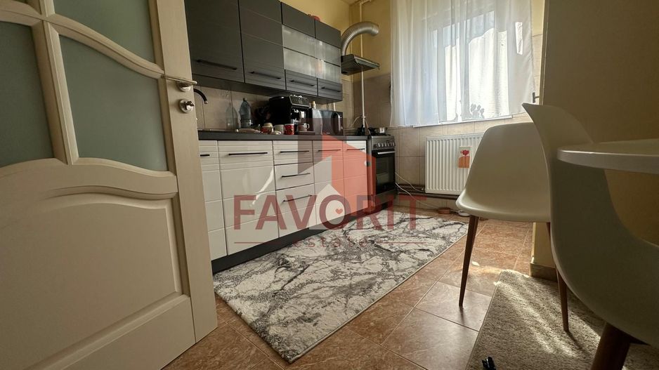 3 camere | centrala proprie | etaj intermediar | mobilat si utilat | - Poză 4