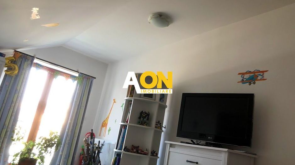 1/2 Duplex cu garaj, 4 camere, mobilat si utilat, Alba -Micesti - Poză 11
