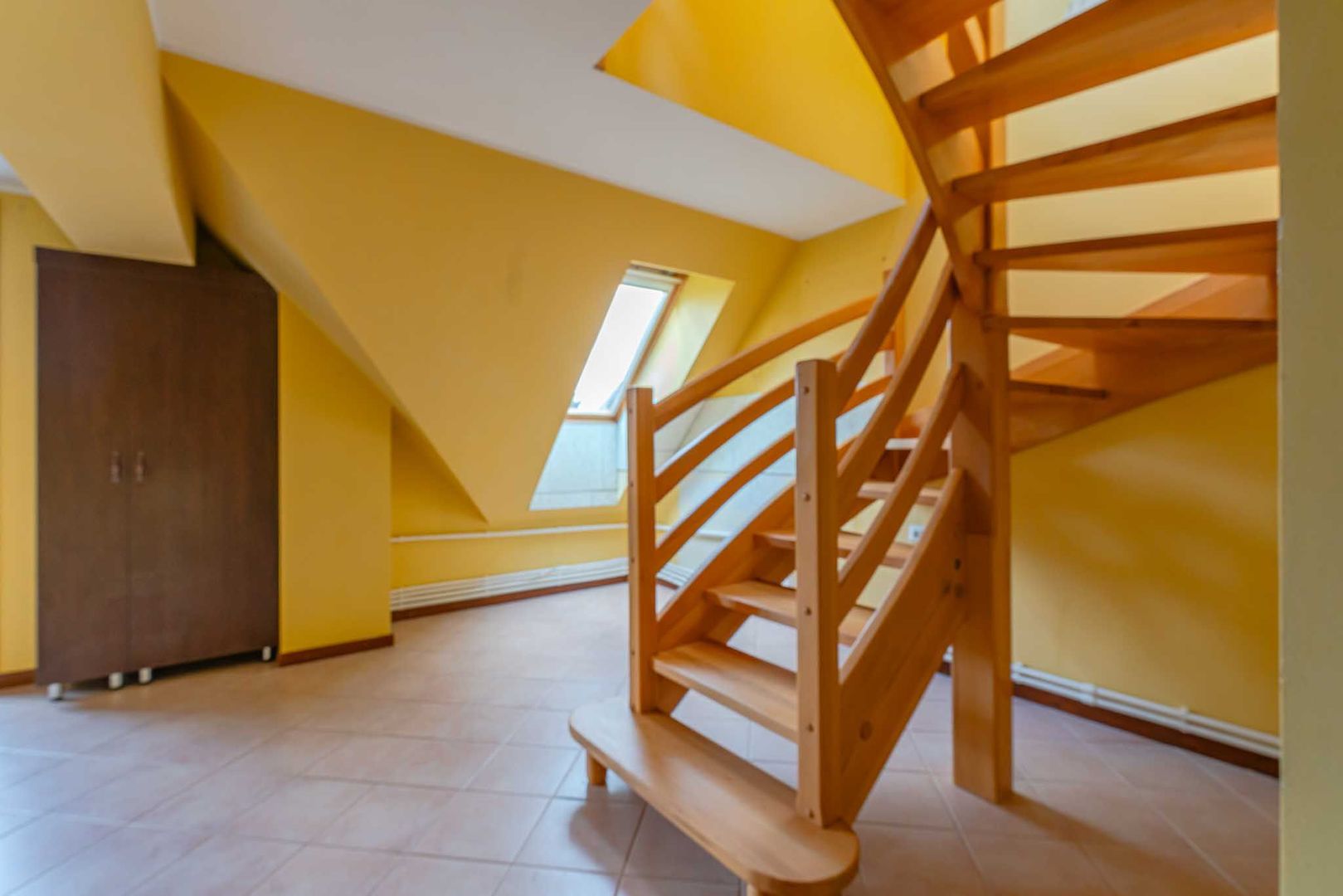 Apartament cu două dormitoare în Predeal, aproape de Pârtia Clăbucet - Poză 7