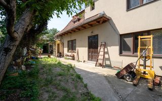Casa singur in curte cu teren de 410 mp Sirul Canonicilor - Poză 1