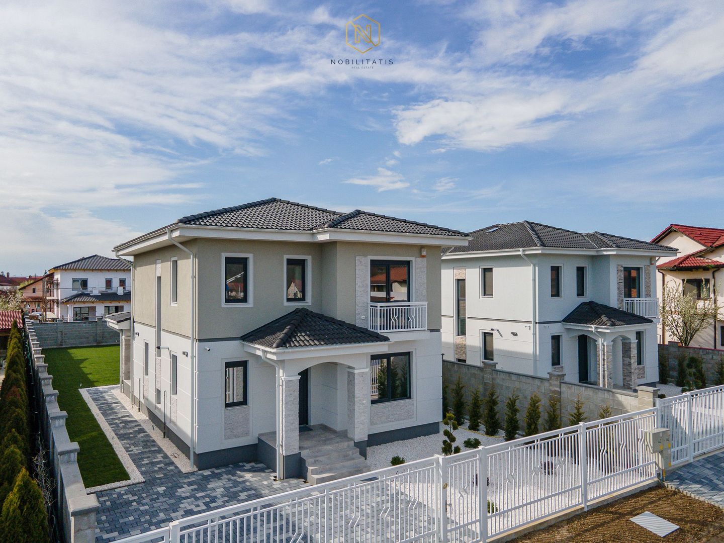 50% REDUCERE LA COSTURILE NOTARIALE - Vila Superba 5 camere | Com 0% - Poză 1