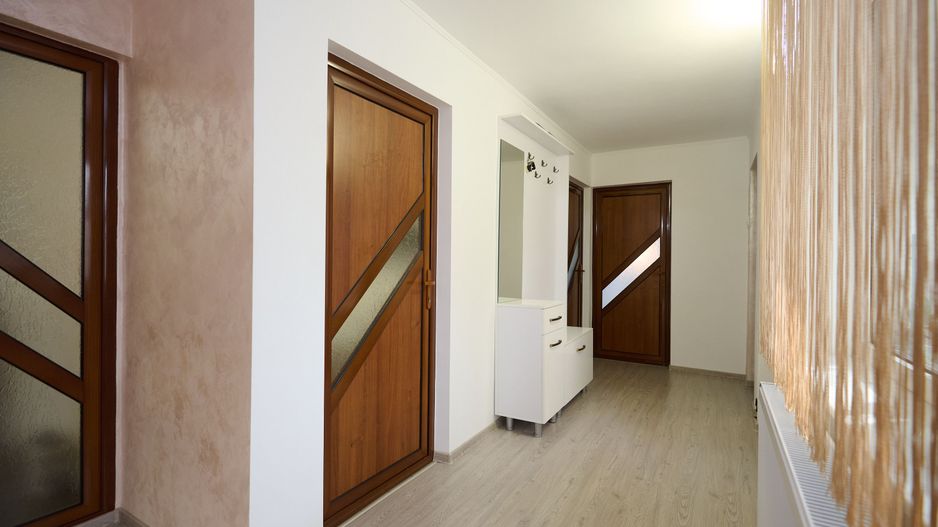 Casă rară în Găvana | Vecină cu pădurea, aproape de toate facilitățile - Poză 11