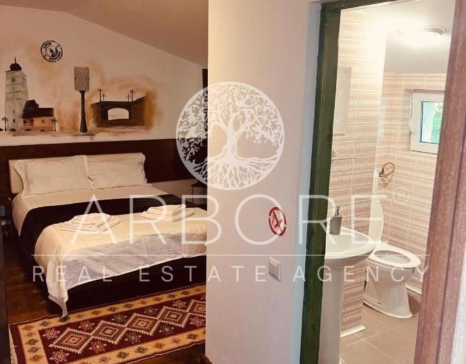 AFACERE PENSIUNE CU 8 CAMERE DE ÎNCHIRIAT - ZONA BĂNEASA - Poză 13