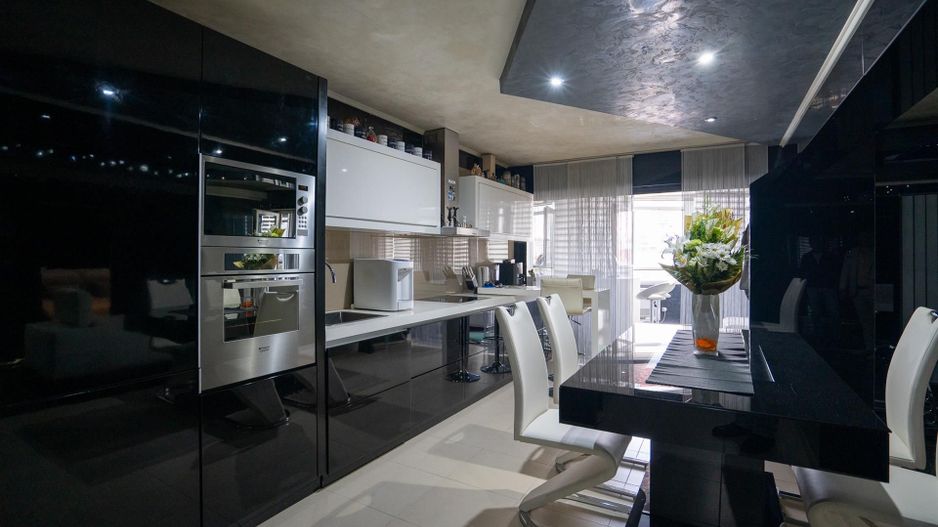 Apartament Lux cu jacuzzi Nufarul - Poză 6