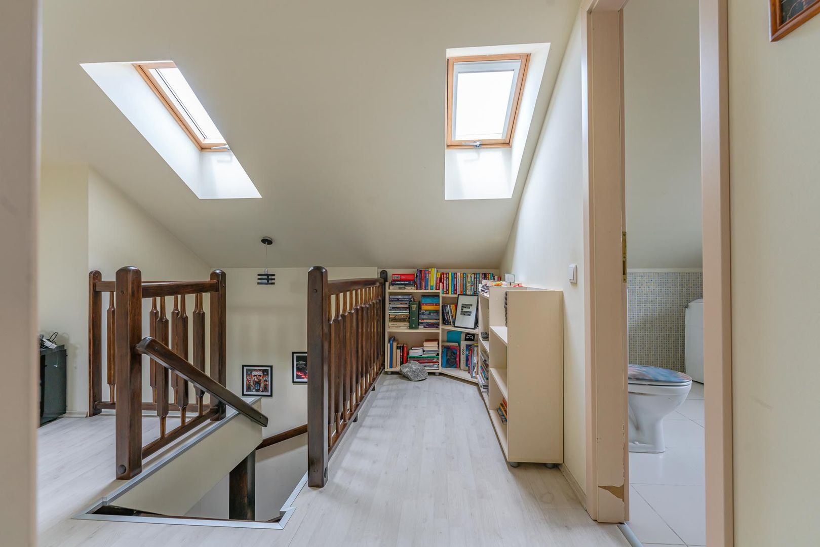 Apartament 5 camere dispus pe doua nivele in zona Brasovul Vechi - Poză 21