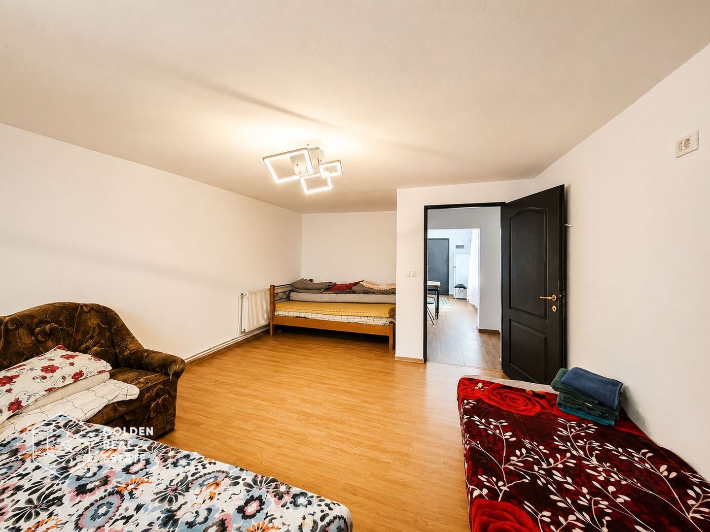 Casa cu 2 corpuri de cladire, oras Lipova - Poză 7
