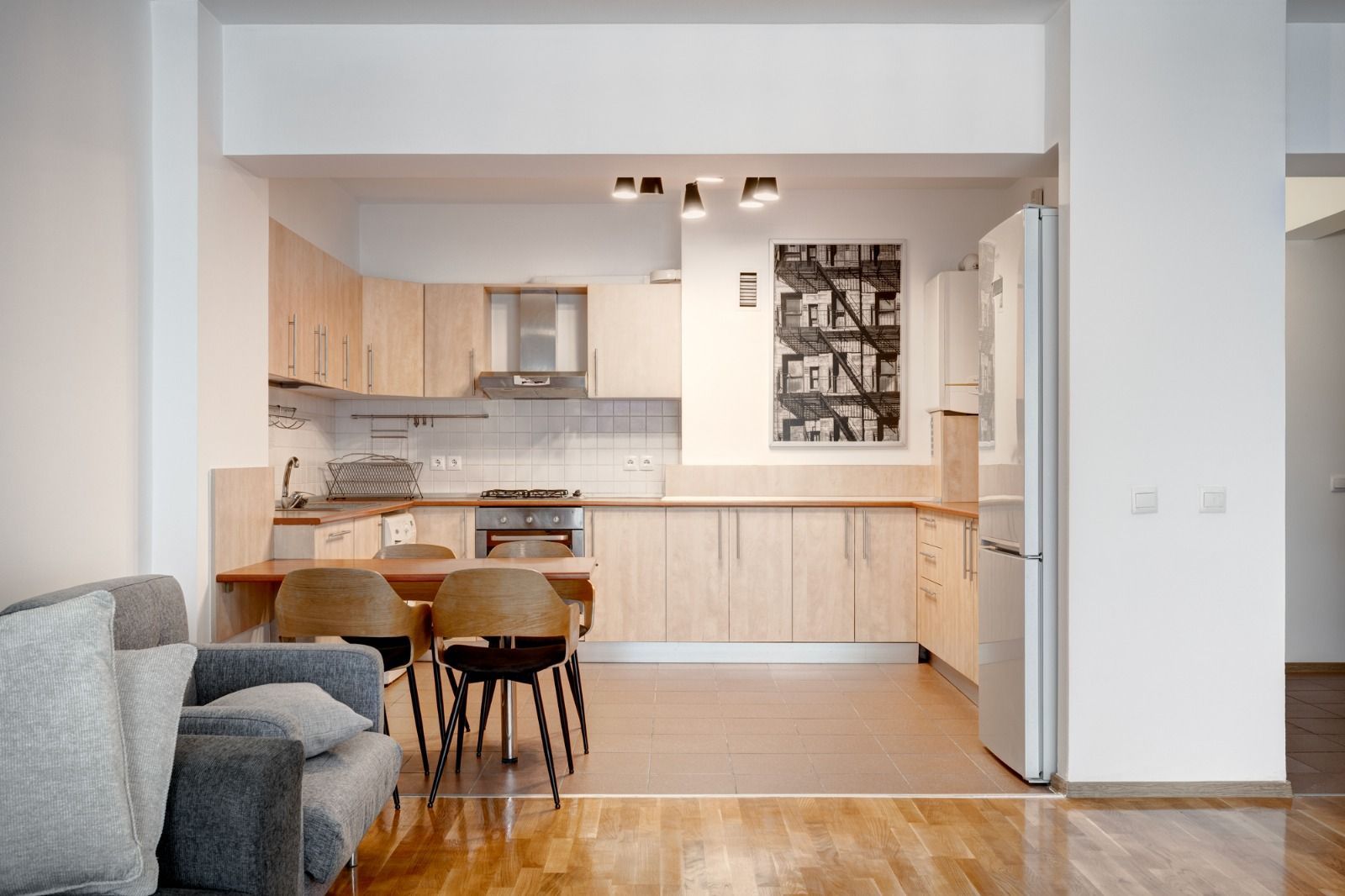 AP. 2 CAMERE DRISTOR, LOC PARCARE, MASINA SPALAT VASE, MODERN, METROU - Poză 9