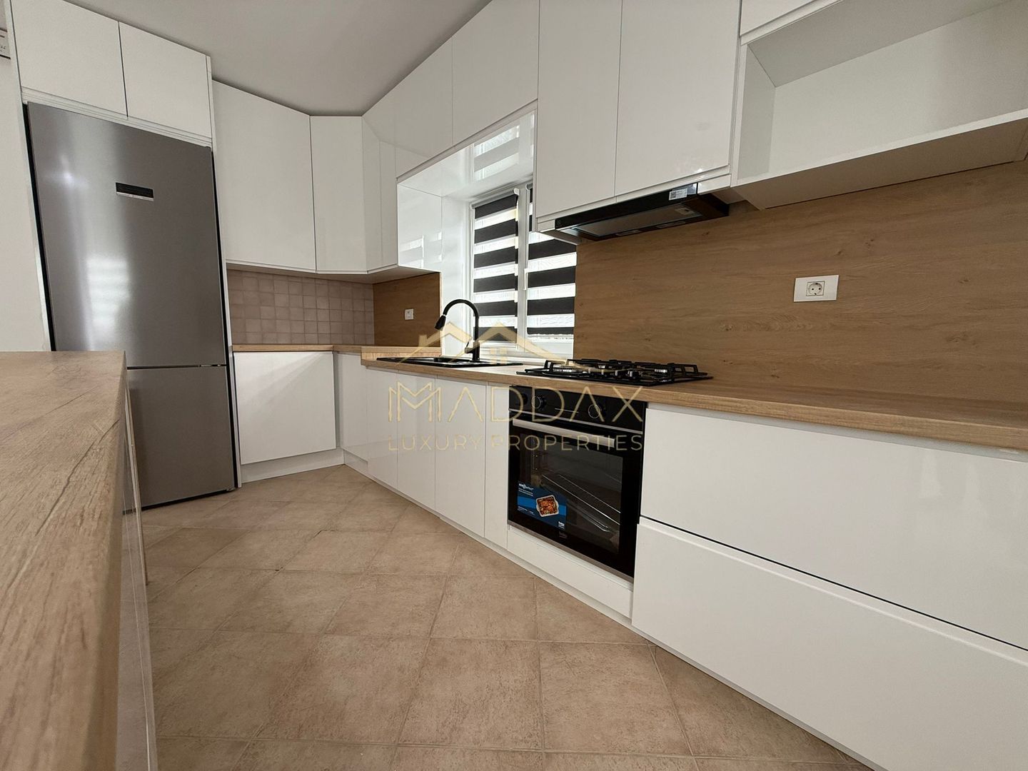 Vila moderna Corbeanca-spatiu, confort si intimitate - Poză 4