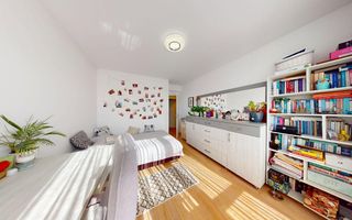 Casă 4 camere, 2 băi, mobilată și utilată – curte proprie 80 mp - Poză 6