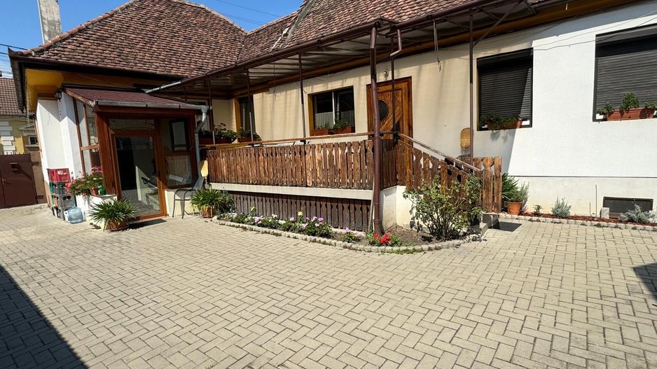 Casa individuala, teren 1200mp , Turnisor, Sibiu - Poză 1