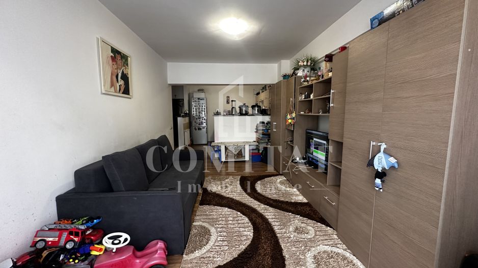 Apartament la etaj intermediar | Loc de parcare | Zona Str Teilor - Poză 1