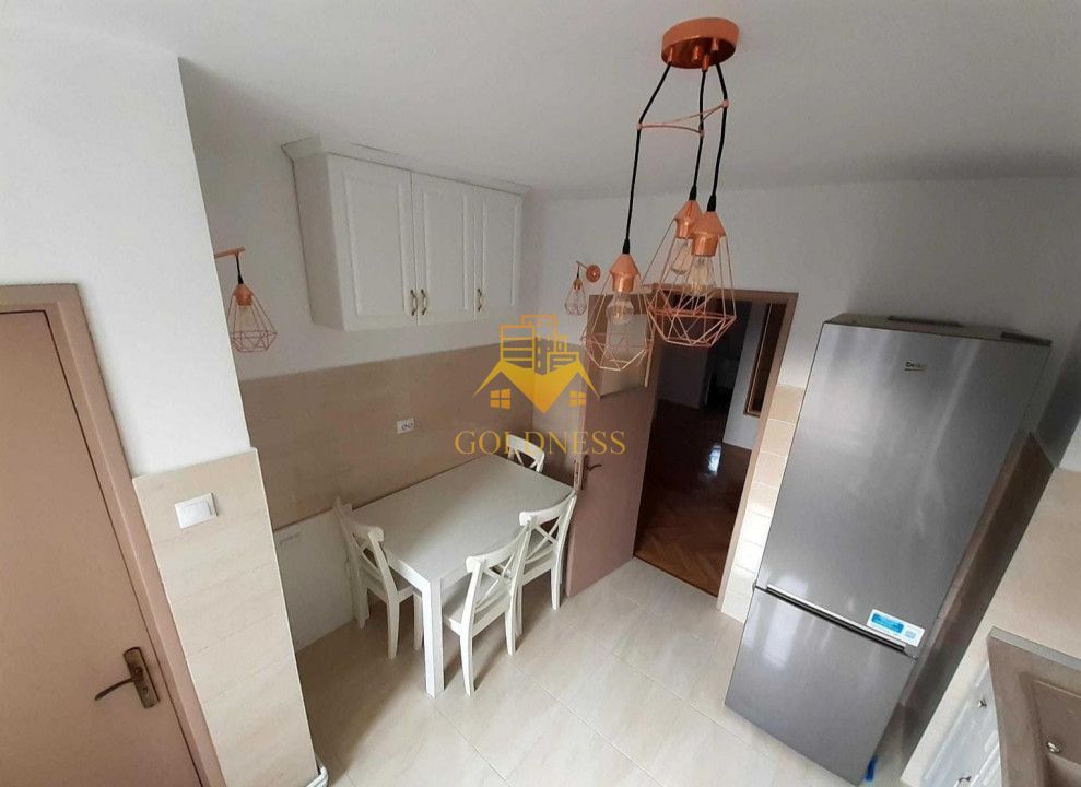 3 camere decomandate, Piata Cipariu, Andrei Muresanu, Zona Muscel - Poză 6