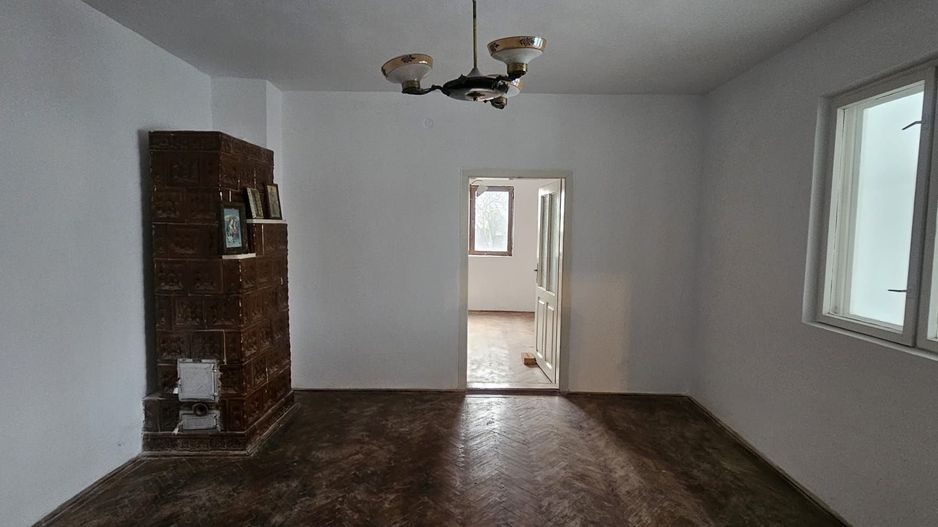 Casa din caramida – Zona Centrala, Parc CFR – Pret 170.000 EUR negociabil - Poză 3