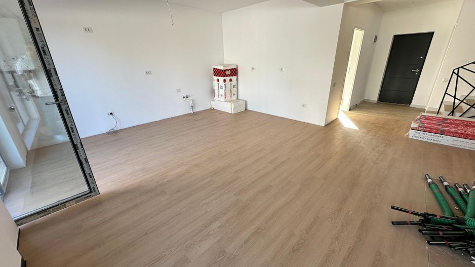 CASA SINGULARA- 5 CAMERE, TOATE UTILITATILE, FINISAJE PREMIUM,COMIS 0% - Poză 8