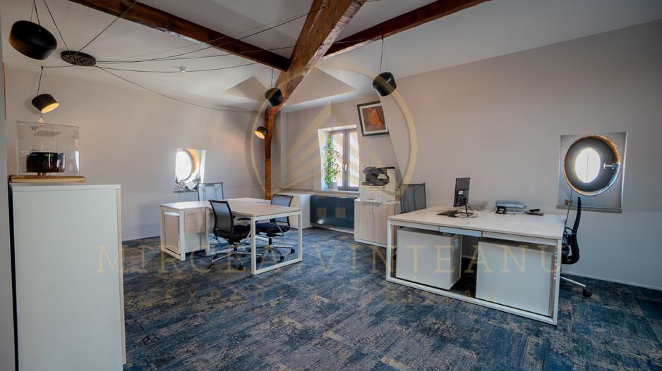 Vilă istorică de vânzare în Peninsula Constanța - Poză 18