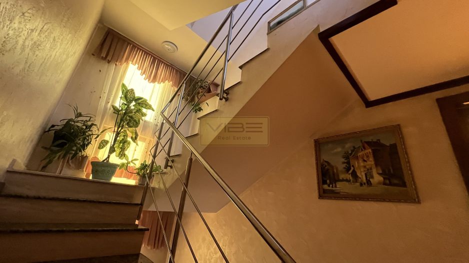 SE VINDE AFACERE LA CHEIE! Pensiunea Vila Verde, zona Garii - Poză 13