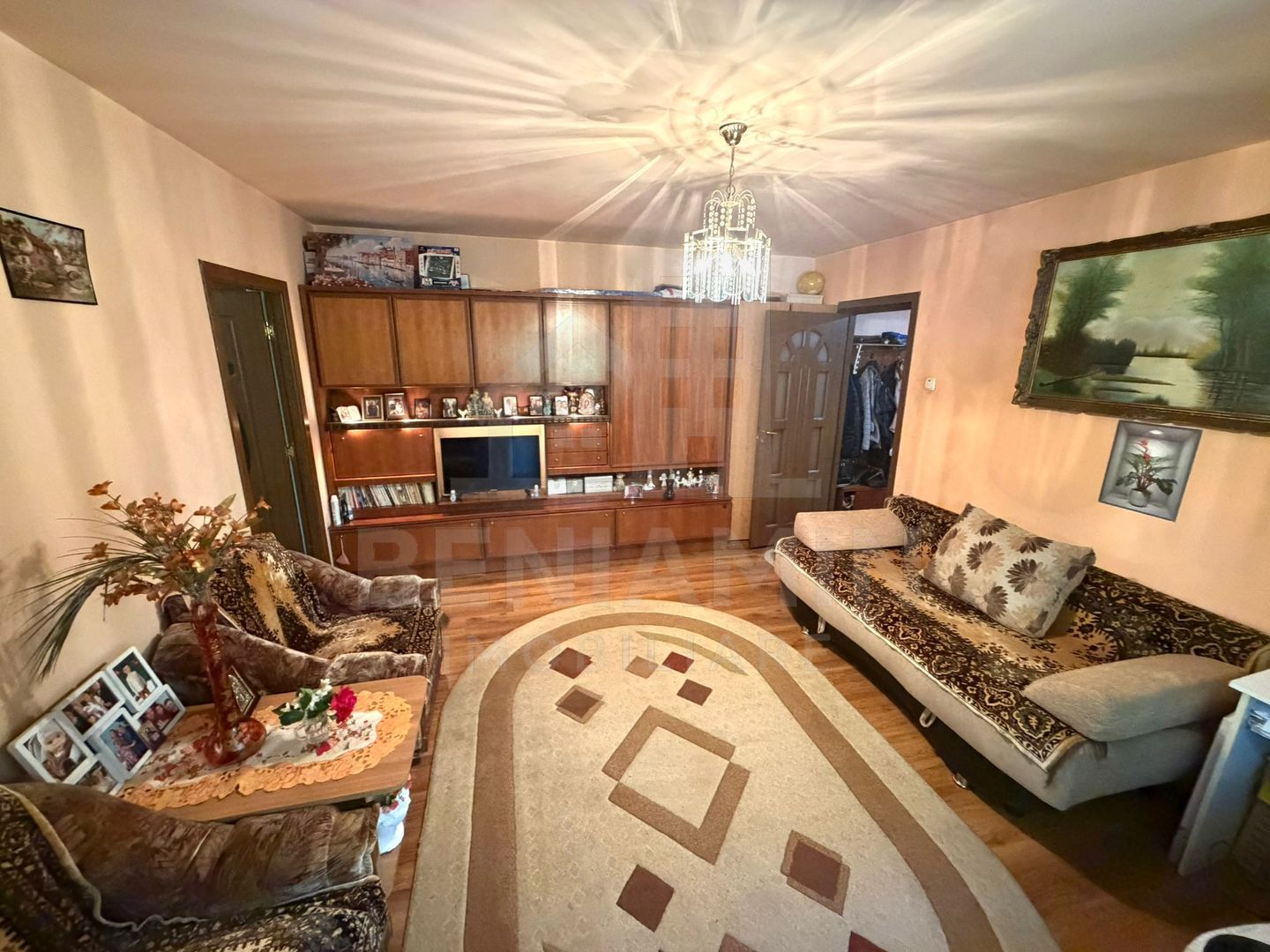 Apartament cu 2 camere la parter cu balcon - Brazda lui Novac 55mp - Poză 2