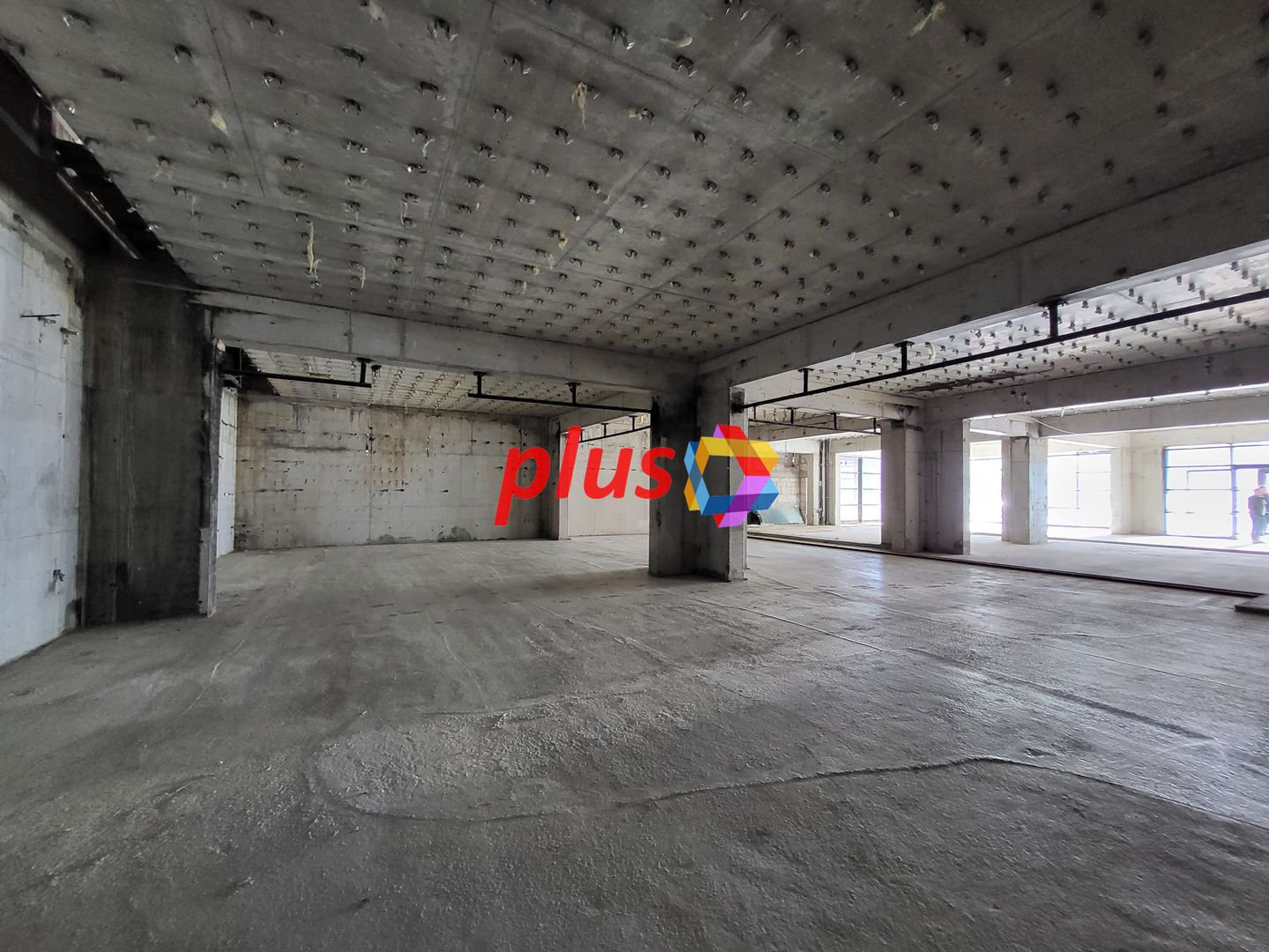 Clădire mixta -3600 mp - Poză 17