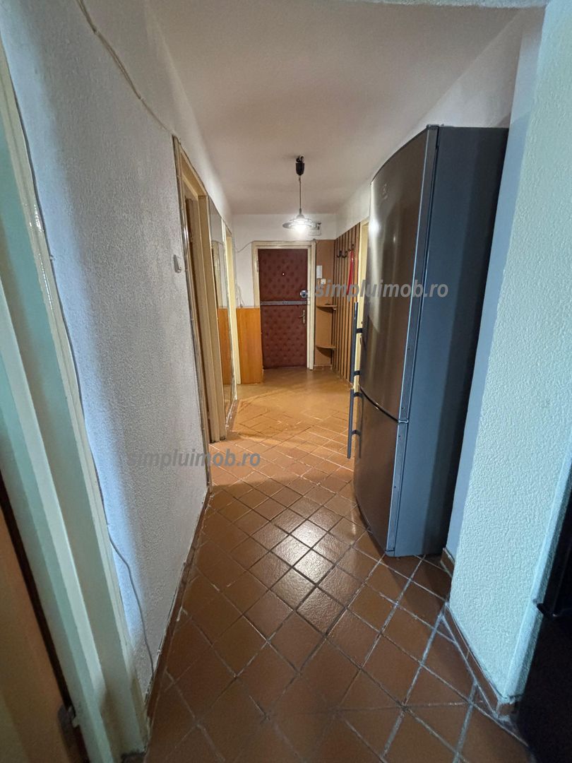 Unirii Decebal 3 camere decomandat 80 mp - Poză 12