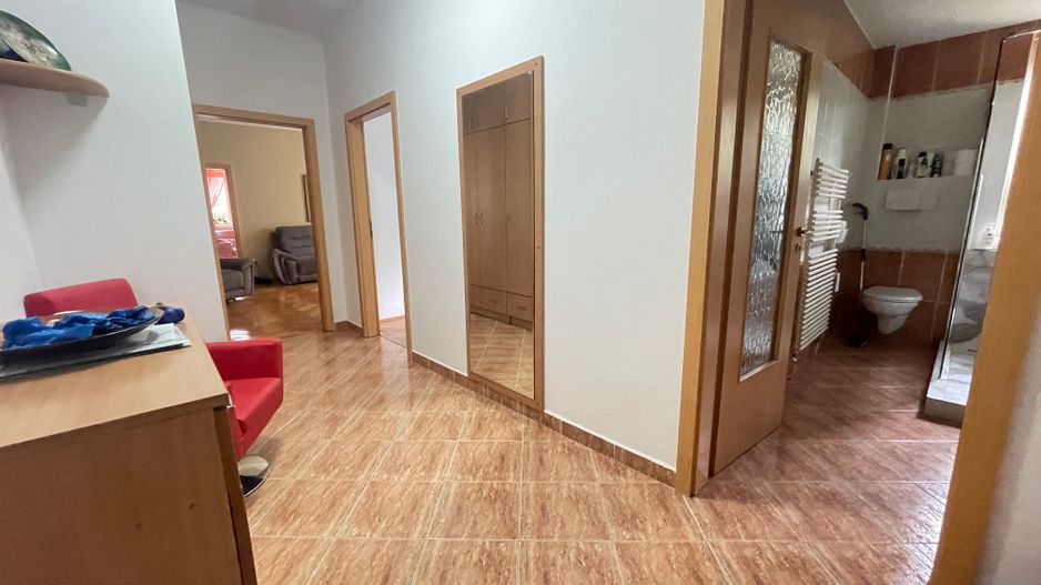 Apartament frumos in  zona Prefectura-Medicina - Poză 27