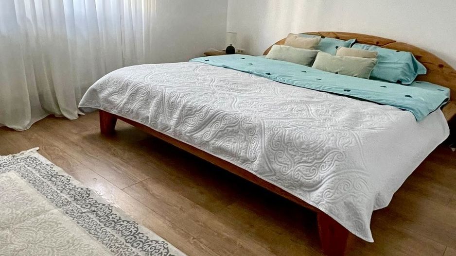 APARTAMENT IN VILA - Poză 5