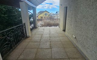 Vilă spațioasă Strejnicu S+P+1E+M, 8 camere, garaj, teren 595 mp - Poză 50