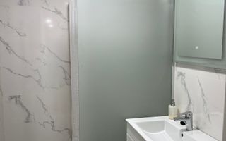 Apartament cu 4 camere, decomandat, 80 mp utili, zonă centrală - Poză 7