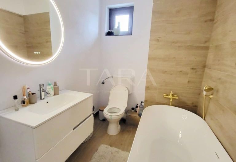Apartament elegant 3 camere, zona Borhanci - Poză 4