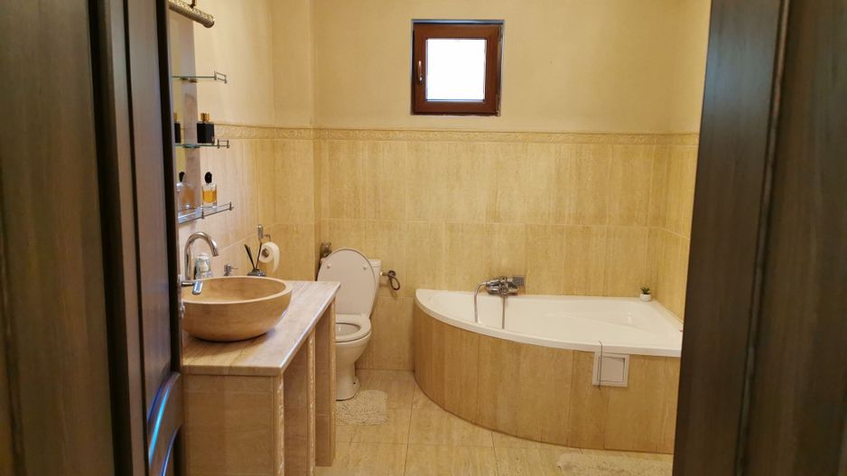 Ag EUROPA vinde casa NOUA 350mp în Odoreu cu 6 cam teren 9ari. - Poză 11