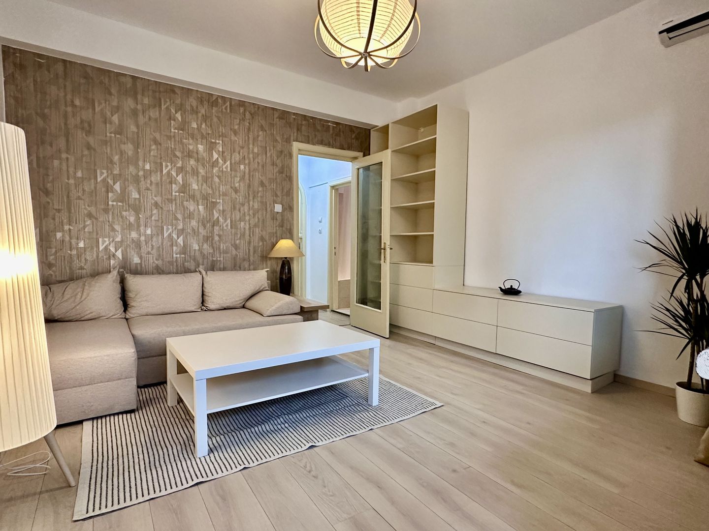 Garsoniera Vasile Lascar 33, bloc 1979 - zona Batistei - Armeneasca. - Poză 3