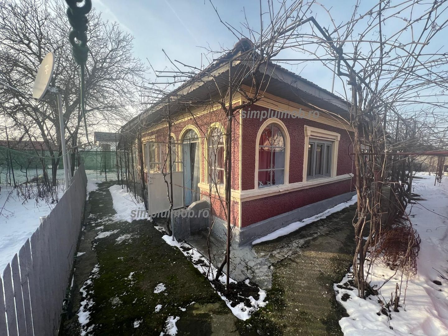 Casa batraneasca Glina 4 camere teren 300 mp  cu utilitati - Poză 1