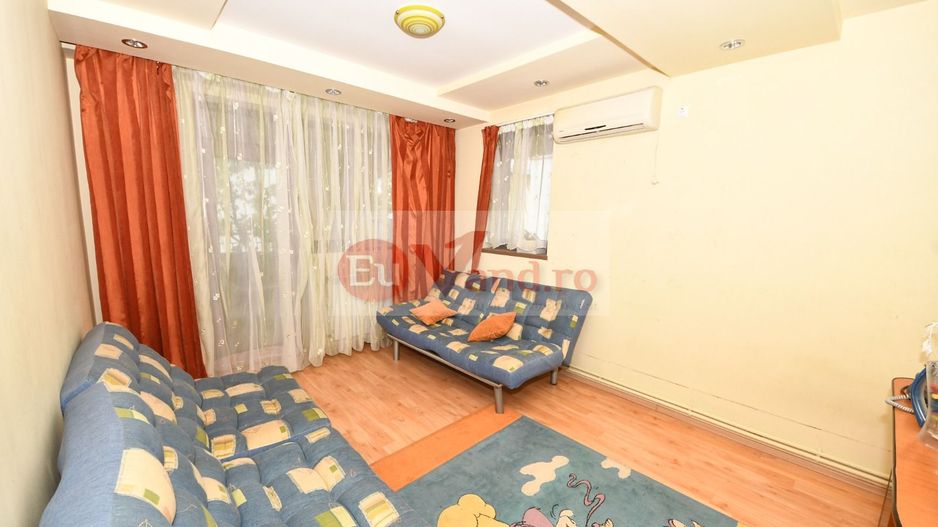 Vila spatioasa, pretabil pentru locuit/clinica, zona Micro 17 – Galati - Poză 10