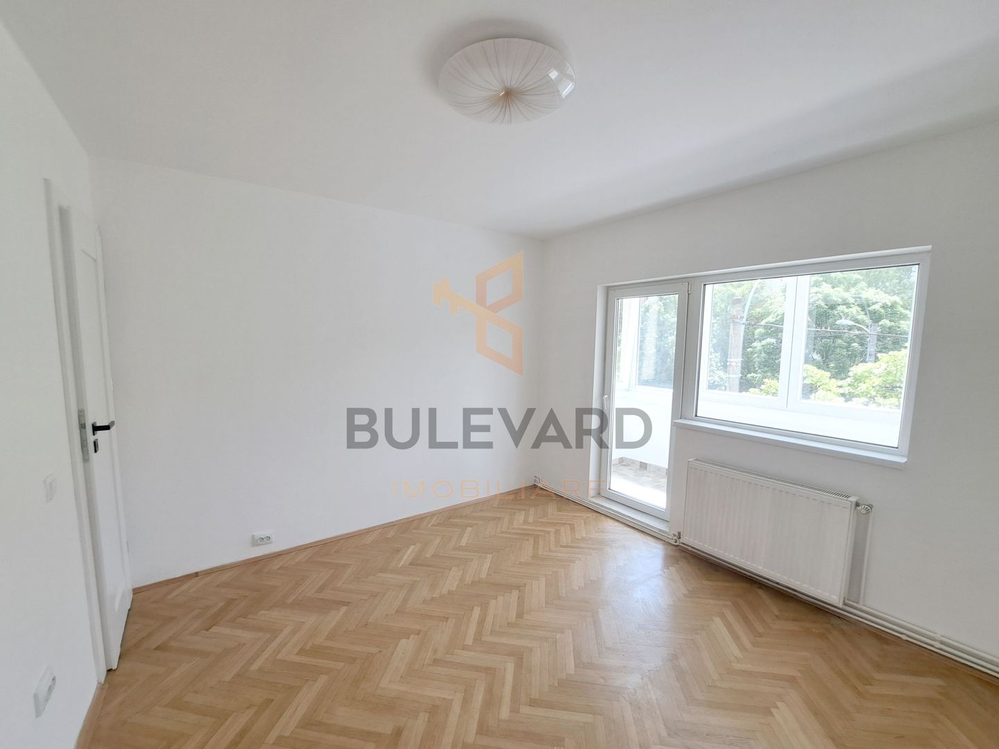 Apartament 3 camere zona Piata Cipariu! Renovat! - Poză 5