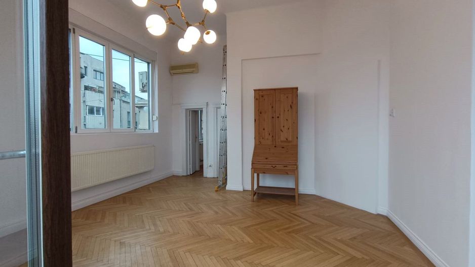 Inchiriem apartament complet renovat zona Universitatii - Poză 7