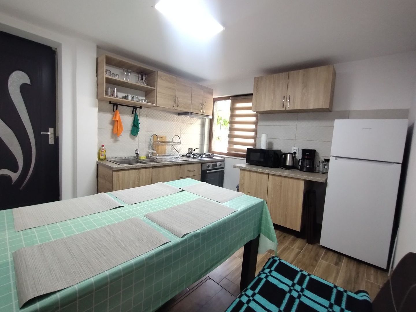 De inchiriat casa 3 camere, Rahova Sector 5 - Poză 2