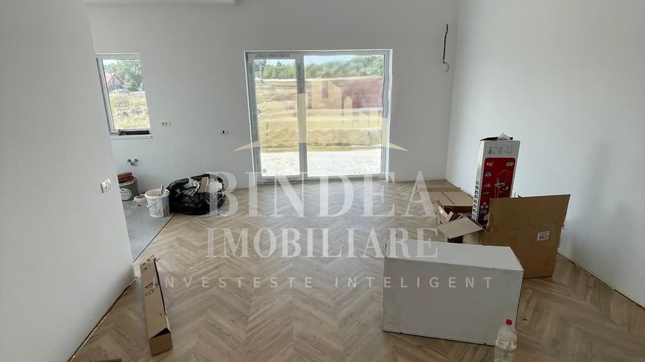 Duplex la sol 85mp utili 360mp teren Giarmata - Poză 3