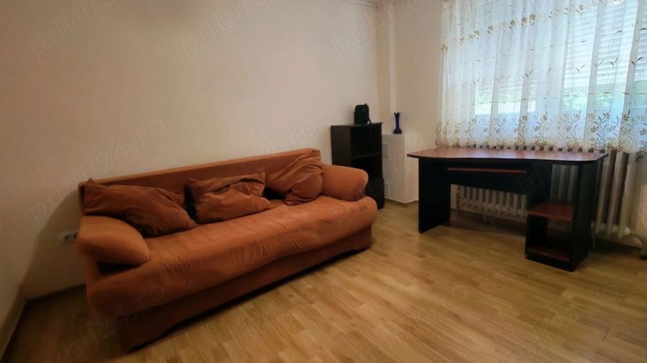 garsoniera zona Buziasului - Poză 4