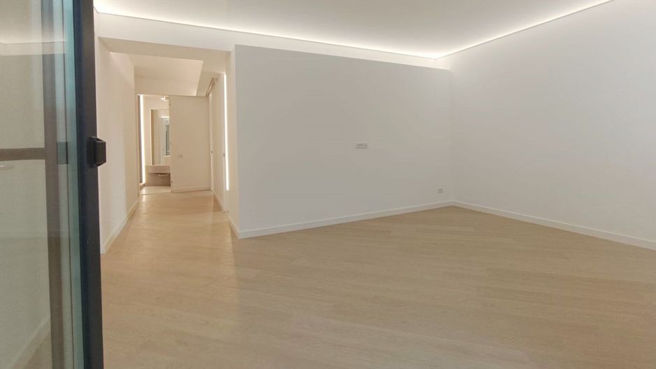 Vanzare apartament 3 camere Cortina NORTH - Poză 3