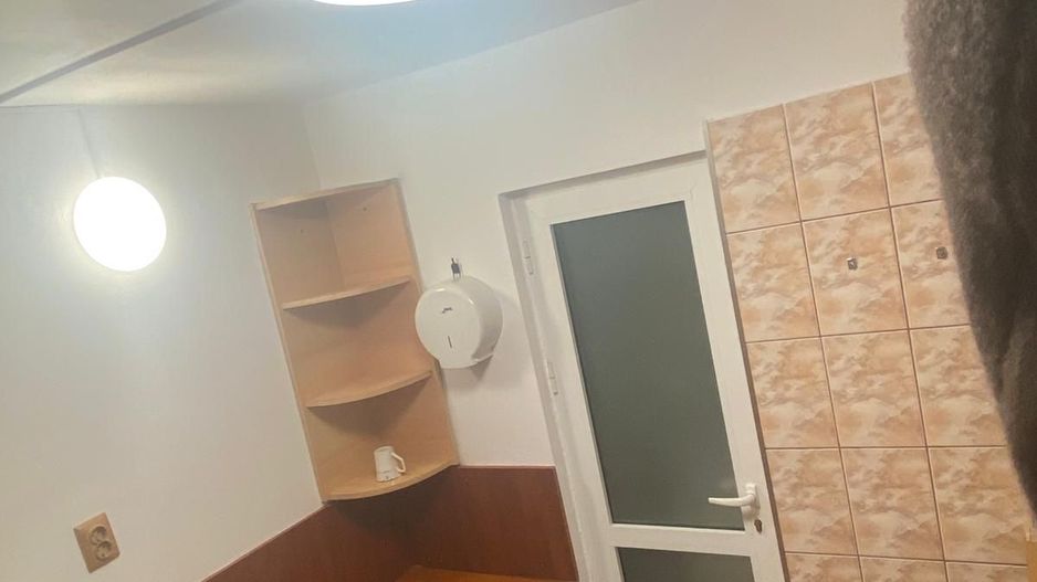 GARSONIERA- RAHOVA, BUCATARIE INCHISA, LOC DE PARCARE, CENTRALA - Poză 5
